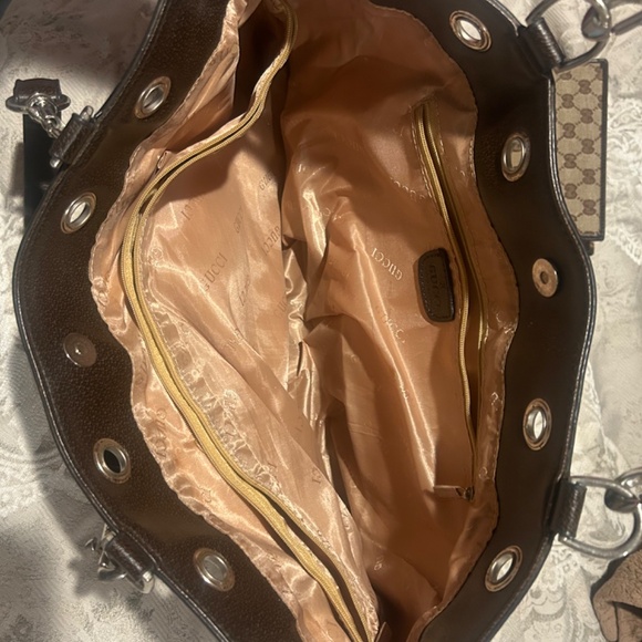 Gucci GG Canvas Tote Bag - Picture 4 of 12